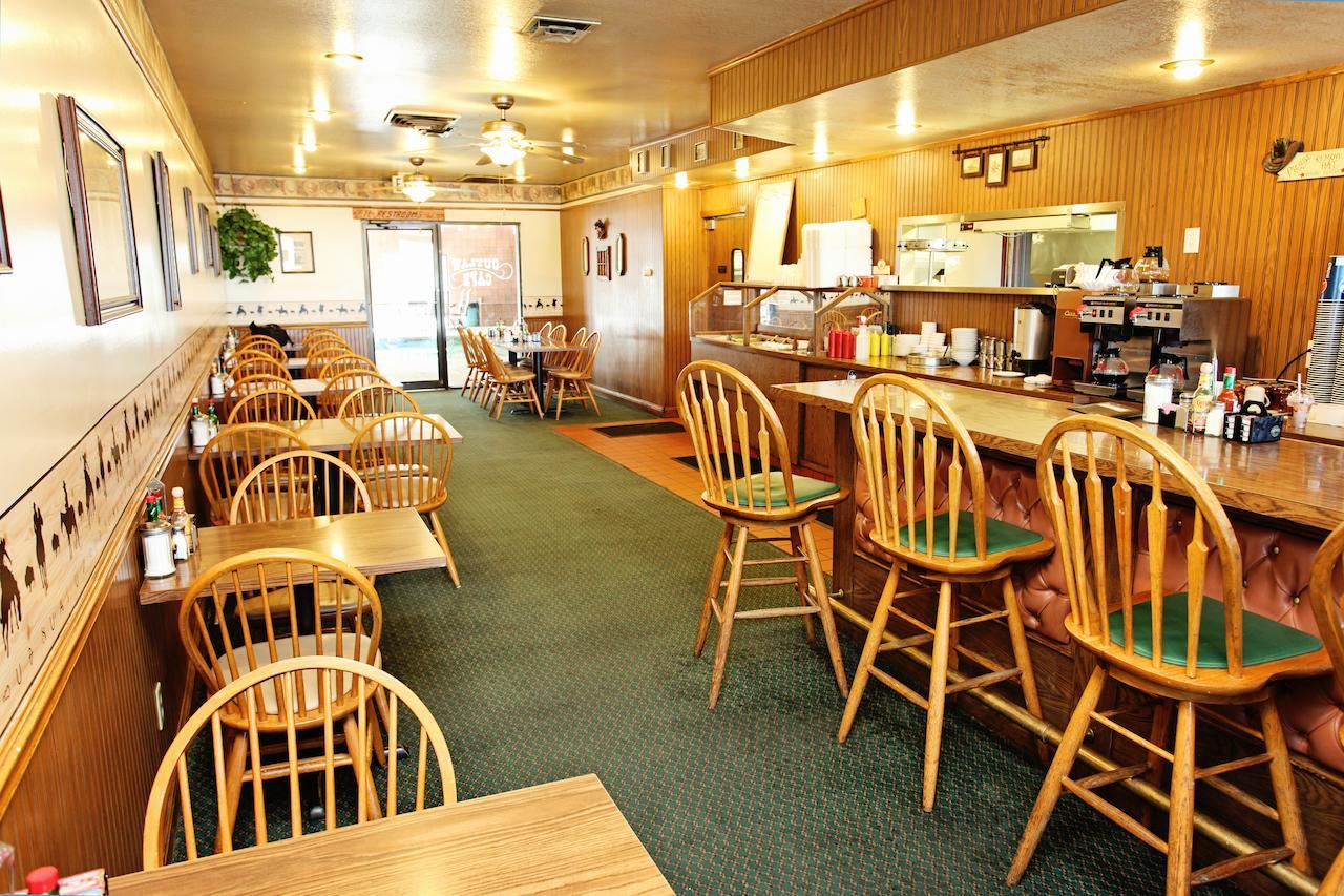 National 9 Inn Wellington Room photo